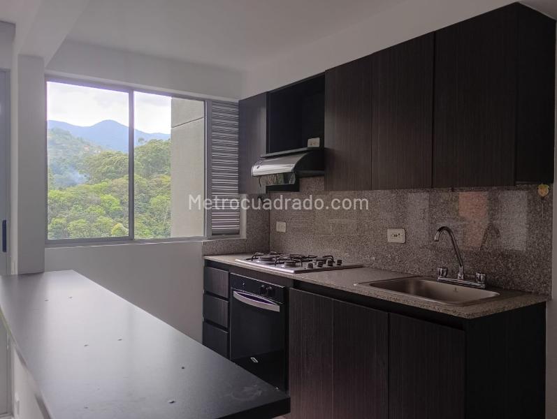 Apartamento de 2 Alcobas en Laureles (Medellín) - 8
