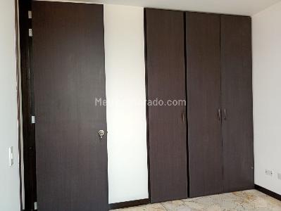 Apartamento de 3 alcobas en venta en Laureles, Medellín, 92 m² · foto 11 de 16