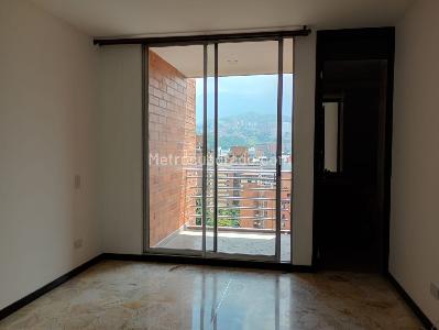 Apartamento de 3 alcobas en venta en Laureles, Medellín, 92 m² · foto 9 de 16