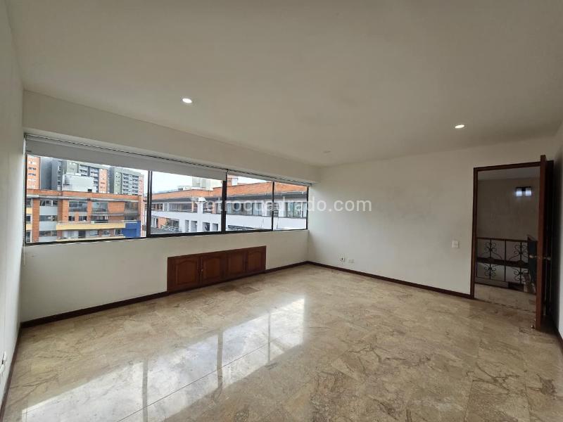 Spacious 3BR Apartment in Exclusive Belen - 6
