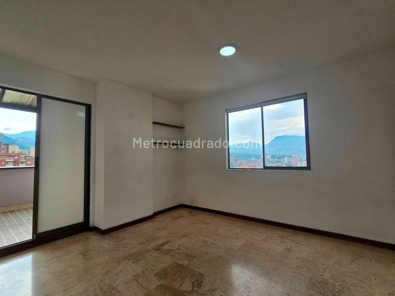 Spacious 3BR Apartment in Exclusive Belen - 7