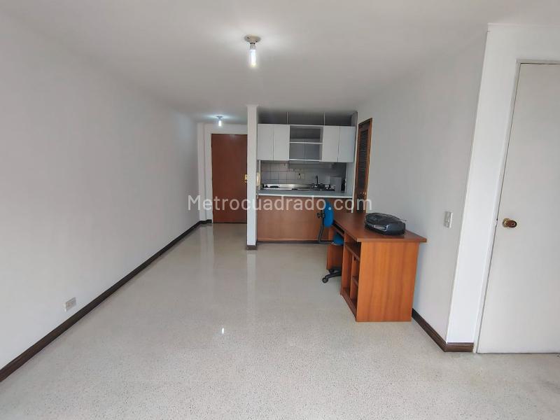 1BR Exterior Apartment in Laureles with 2 Baths and Parking - 3
