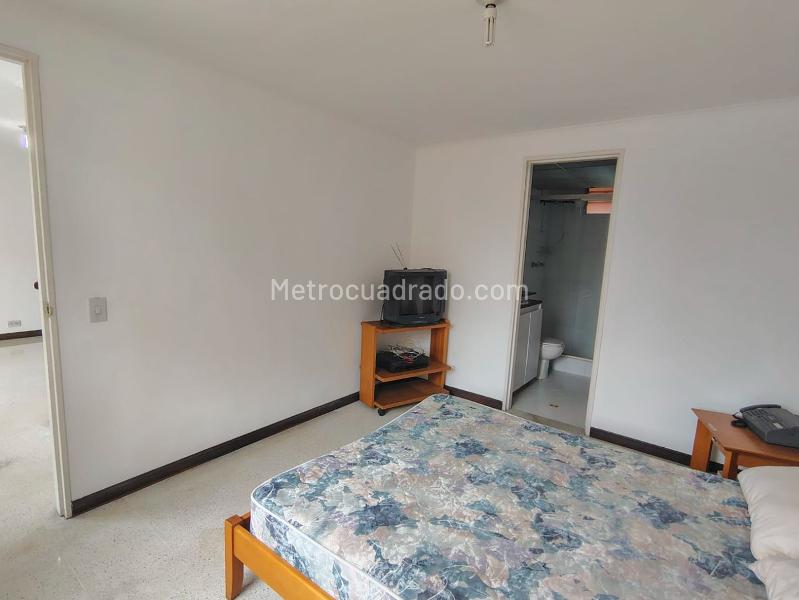 1BR Exterior Apartment in Laureles with 2 Baths and Parking - 8