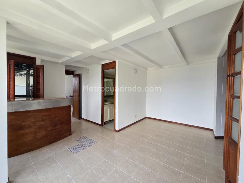 Apartamento de 2 Alcobas en Unidad Cerrada cerca a Vía Principal - 4