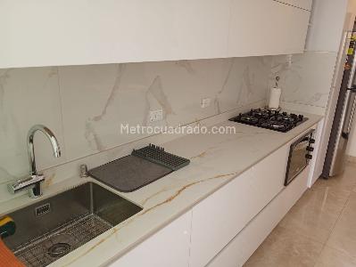 Apartamento en arriendo en Laureles, Medellín · foto 10 de 17
