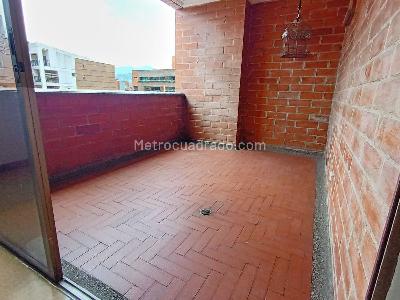 Apartamento de 2 alcobas en arriendo en Laureles, Medellín, 220 m² · foto 16 de 16