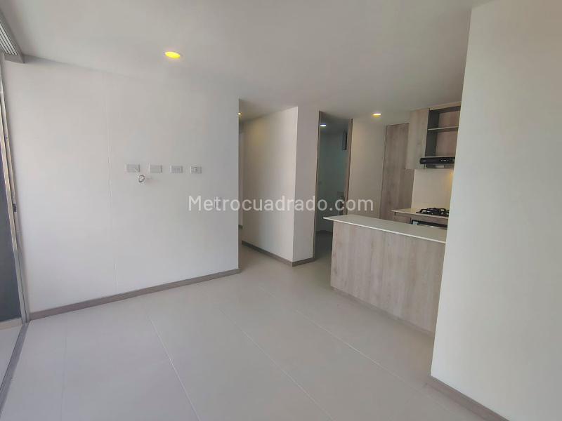 3BR Apartment for Rent in Itagüí with Balcony & Parking - 2
