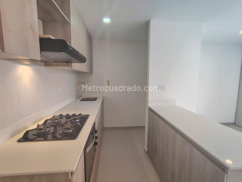 3BR Apartment for Rent in Itagüí with Balcony & Parking - 6
