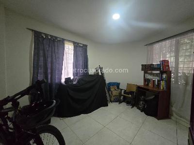 Casa de 5 alcobas en venta en Laureles, Medellín, 603 m² · foto 13 de 15