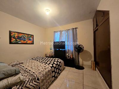 Casa de 5 alcobas en venta en Laureles, Medellín, 603 m² · foto 9 de 15