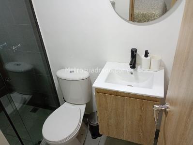 Casa de 5 alcobas en venta en Laureles, Medellín, 200 m² · foto 15 de 17