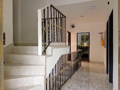 Casa de 5 alcobas en venta en Laureles, Medellín, 200 m² · foto 2 de 17