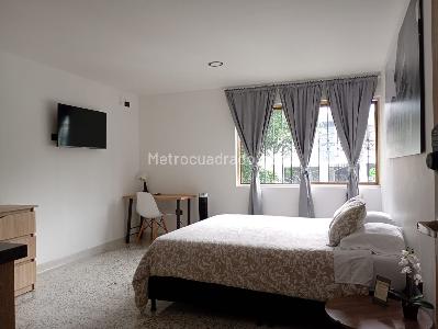 Casa de 5 alcobas en venta en Laureles, Medellín, 200 m² · foto 3 de 17