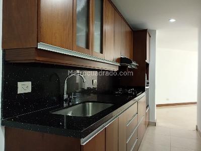 Apartamento de 3 alcobas en venta en Laureles, Medellín, 105 m² · foto 5 de 15