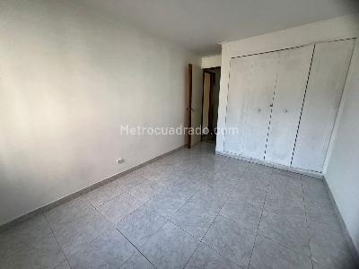Apartamento de 3 alcobas en arriendo en Laureles, Medellín, 98 m² · foto 10 de 18
