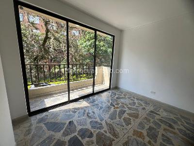 Apartamento de 3 alcobas en arriendo en Laureles, Medellín, 98 m² · foto 4 de 18