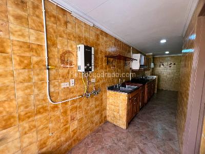Apartamento de 3 alcobas en arriendo en Laureles, Medellín, 98 m² · foto 6 de 18