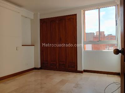 Apartamento de 2 alcobas en arriendo en Laureles, Medellín, 77 m² · foto 11 de 14
