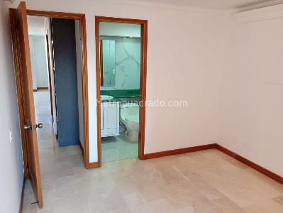 Apartamento de 2 alcobas en arriendo en Laureles, Medellín, 77 m² · foto 12 de 14