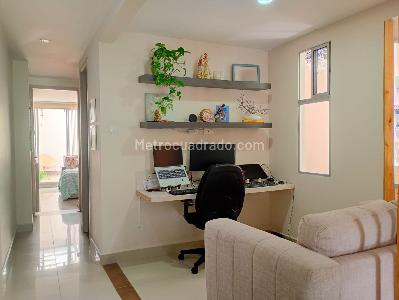 Apartamento de 2 alcobas en venta en Laureles, Medellín, 94 m² · foto 5 de 17