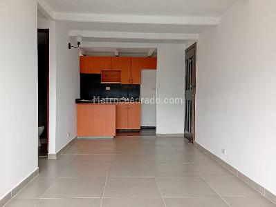 Apartamento en venta en Laureles, Medellín · foto 2 de 15