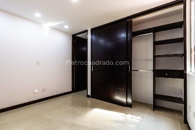 Apartamento de 3 alcobas en venta en Laureles, Medellín, 134 m² · foto 10 de 17