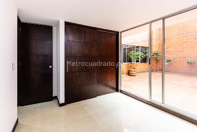 Apartamento de 3 alcobas en venta en Laureles, Medellín, 134 m² · foto 11 de 17