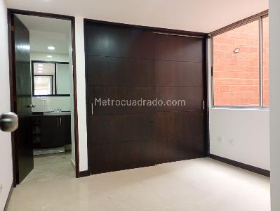 Apartamento de 3 alcobas en venta en Laureles, Medellín, 134 m² · foto 14 de 17