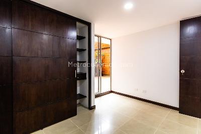 Apartamento de 3 alcobas en venta en Laureles, Medellín, 134 m² · foto 15 de 17