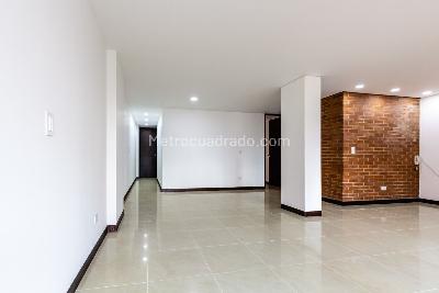 Apartamento de 3 alcobas en venta en Laureles, Medellín, 134 m² · foto 2 de 17