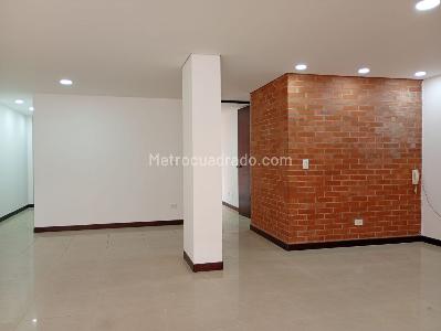 Apartamento de 3 alcobas en venta en Laureles, Medellín, 134 m² · foto 5 de 17