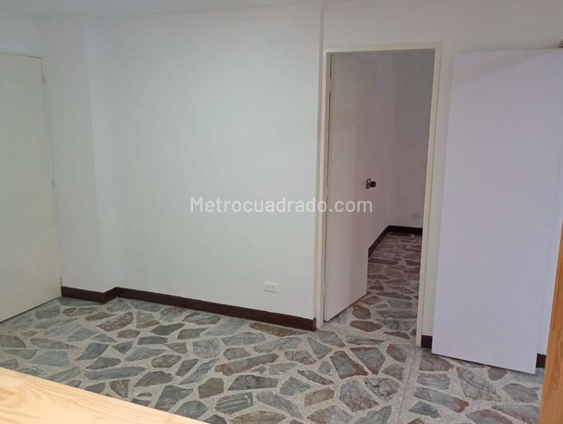 1BR Apartment in LAURELES (56 m²) - 3