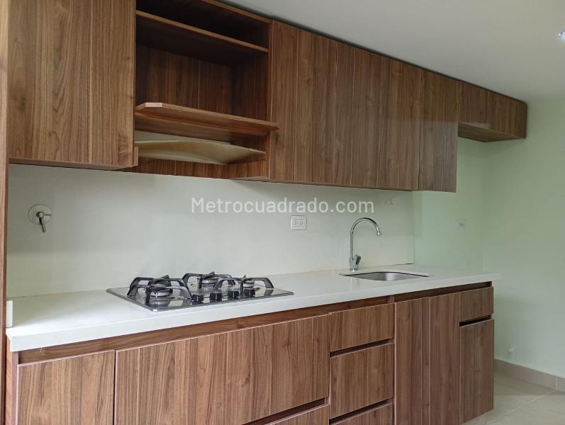 Apartamento en Arriendo, LAURELES, Medellín – další