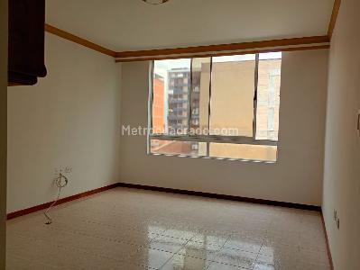 Apartamento de 1 alcoba en arriendo en Laureles, Medellín, 45 m² · foto 2 de 14