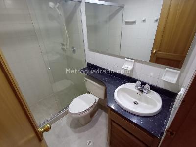 Apartamento de 3 alcobas en venta en Laureles, Medellín, 171 m² · foto 17 de 18