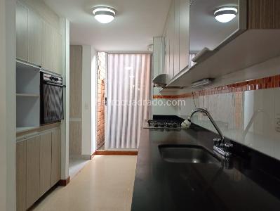 Apartamento de 3 alcobas en venta en Laureles, Medellín, 171 m² · foto 9 de 18