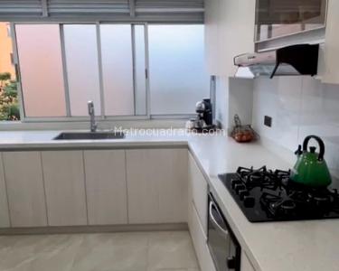 Apartamento de 3 alcobas en venta en Belen, Medellín, 112 m² · foto 5 de 16
