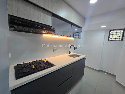 Apartamento de 3 alcobas en venta en Belen, Medellín, 76 m² · foto 5 de 17