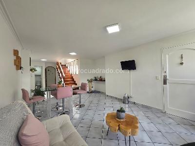 Apartamento de 3 alcobas en venta en Belen, Medellín, 133 m² · foto 2 de 18