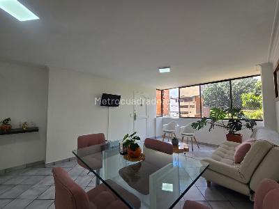 Apartamento de 3 alcobas en venta en Belen, Medellín, 133 m² · foto 3 de 18