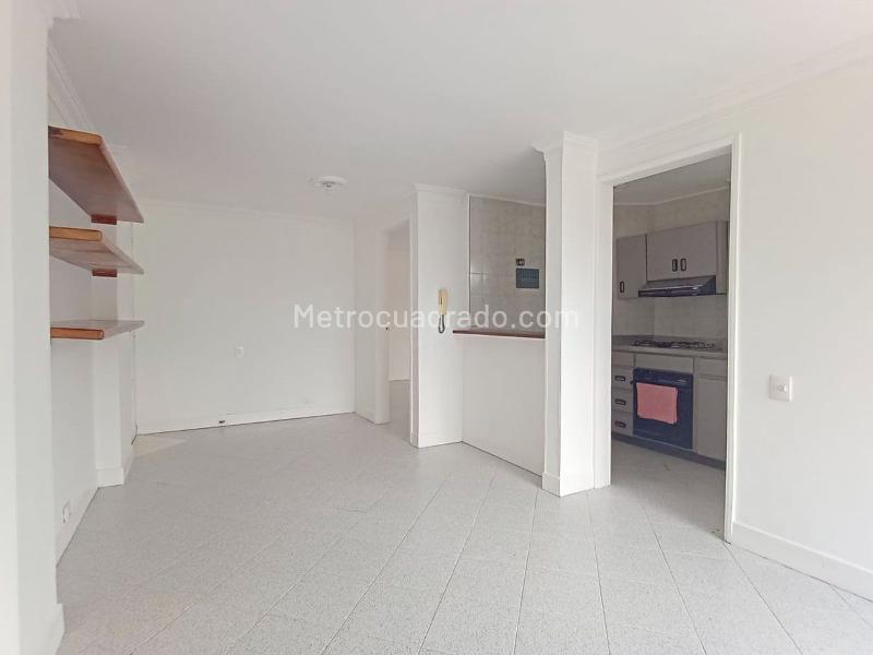 1BR Apartment in LAURELES (54 m²) - 3