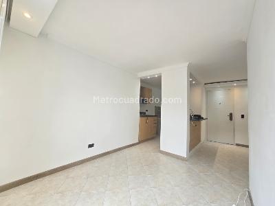 Apartamento en arriendo en Belen, Medellín · foto 2 de 17