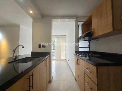 Apartamento en arriendo en Belen, Medellín · foto 7 de 17