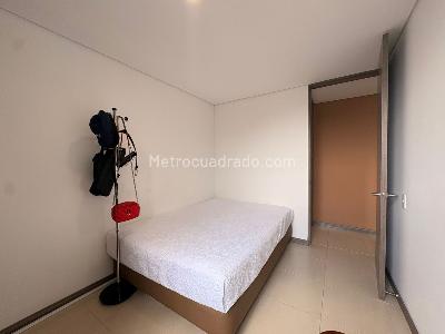 Apartamento de 3 alcobas en venta en Itagüí, Itagüí, 71 m² · foto 10 de 15