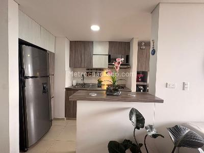 Apartamento de 3 alcobas en venta en Itagüí, Itagüí, 71 m² · foto 3 de 15