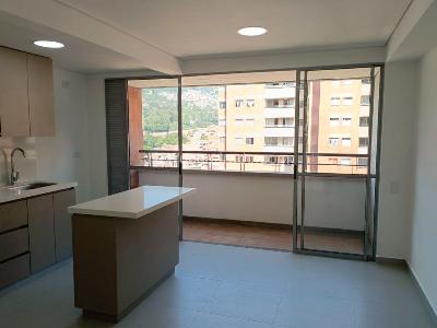Apartamento en venta en Itagui, Itagüí · foto 2 de 17