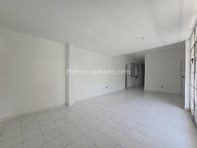 Casa de 3 alcobas en venta en Belen, Medellín, 130 m² · foto 2 de 14