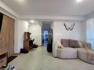 Apartamento en venta en Itagui, Itagüí · foto 3 de 14