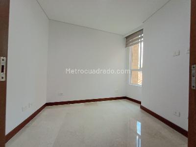 Apartamento de 3 alcobas en venta en Laureles, Medellín, 128 m² · foto 13 de 19