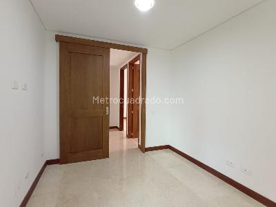 Apartamento de 3 alcobas en venta en Laureles, Medellín, 128 m² · foto 14 de 19